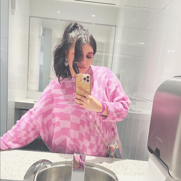 Meet your Posher, Blanca - Picture 1 of 2